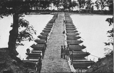 General Lee had hoped that Virginia's numerous streams and rivers would delay
Grant's advance, but Federal engineers with portable pontoon bridges kept the
army at Lee's heels.