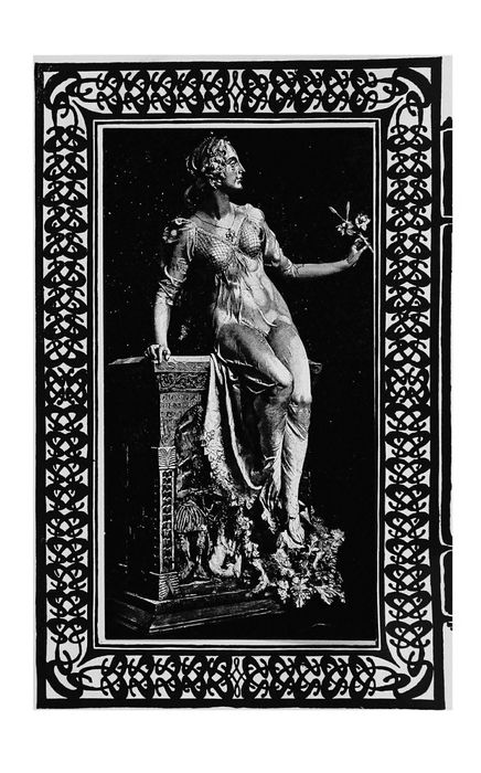 statue